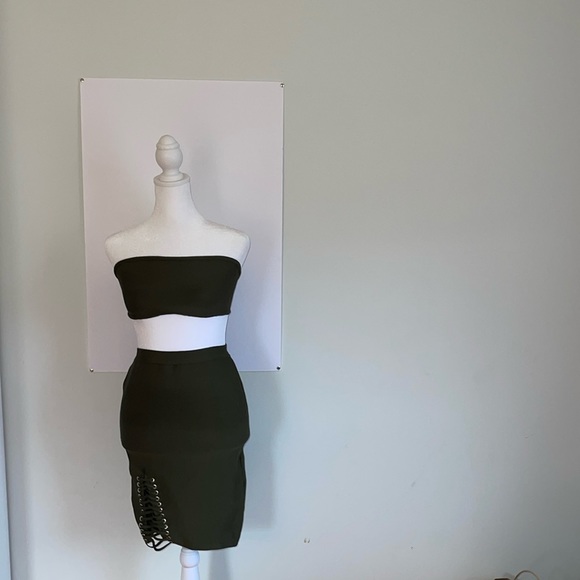 tic toc Dresses & Skirts - Tic Toc Size S NWT olive green  bandage dress